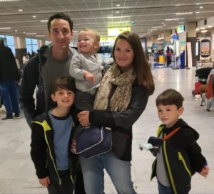 Famille Borry à l'aéroport